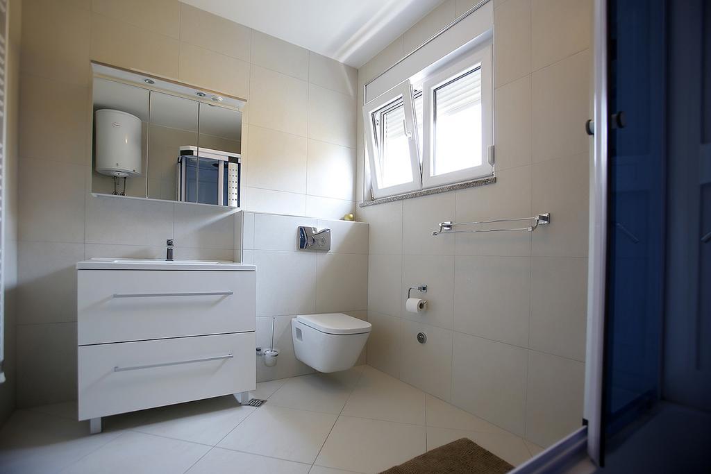 Apartments Villa San Antonio Crikvenica Buitenkant foto