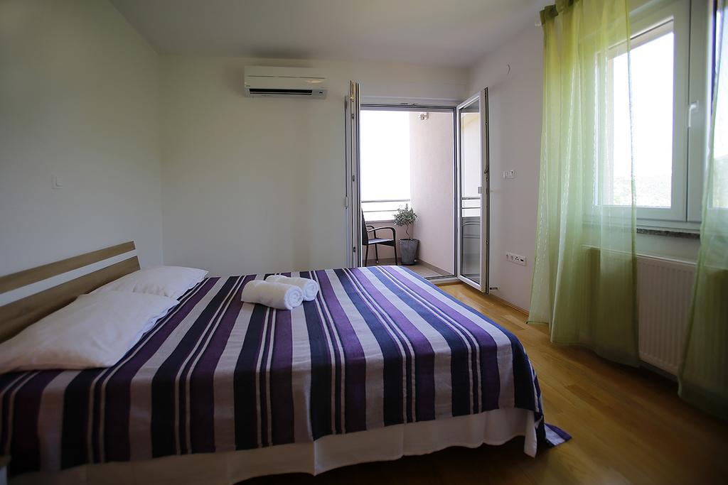 Apartments Villa San Antonio Crikvenica Buitenkant foto