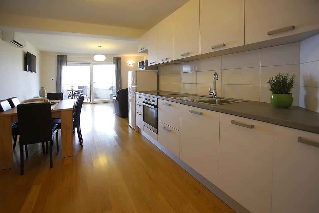 Apartments Villa San Antonio Crikvenica Buitenkant foto